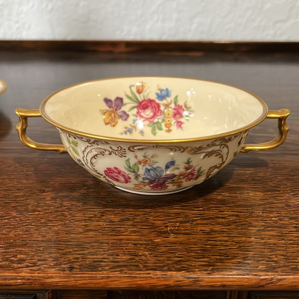 Rosenthal Ivory China, Double Handled Soup Bowl with Saucer. Set of 5. - Picture 3 of 11